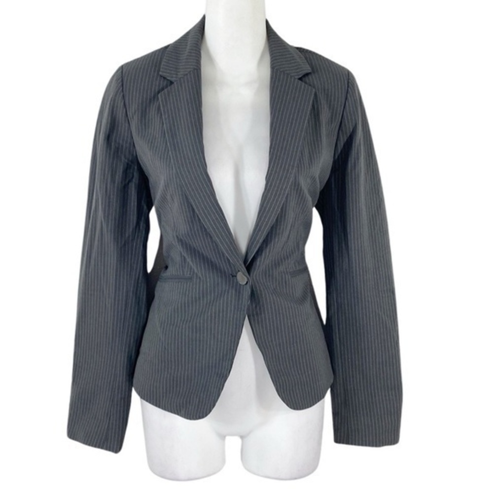 Tahari gray pinstripe one button front blazer jacket 4